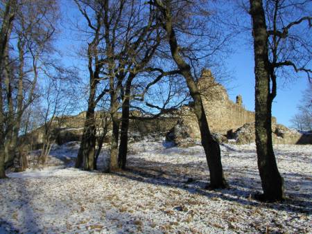 wiki:keskiaikainen-linna [Arkeologisen kulttuuriperinnön opas]