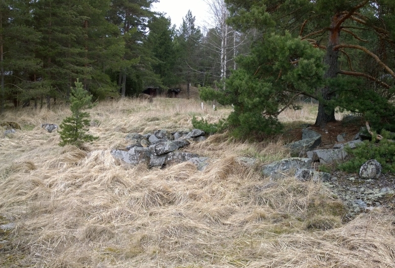 Rakennuksen kivijalka, Naantali Löytäne
