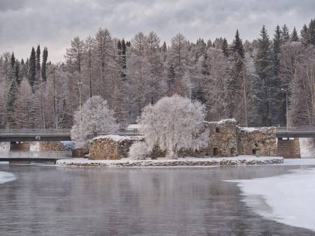 wiki:keskiaikainen-linna [Arkeologisen kulttuuriperinnön opas]